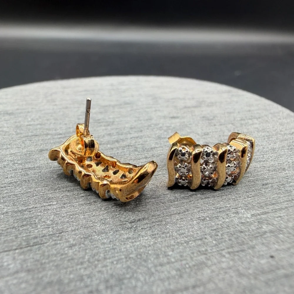 Gold Tone Crystal Curved Bar Stud Earrings Sparkly Statement Minimalist Gift